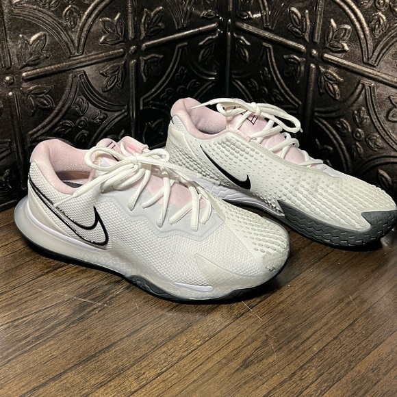 Nike Shoes - Nike air zoom vapor cage 4 size 8.5